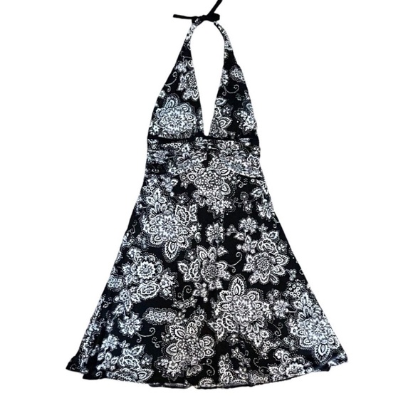 White House Black Market Dresses & Skirts - White House Black Market Dress Size 6 Floral Knee Length Halter Sleeveless Lined
